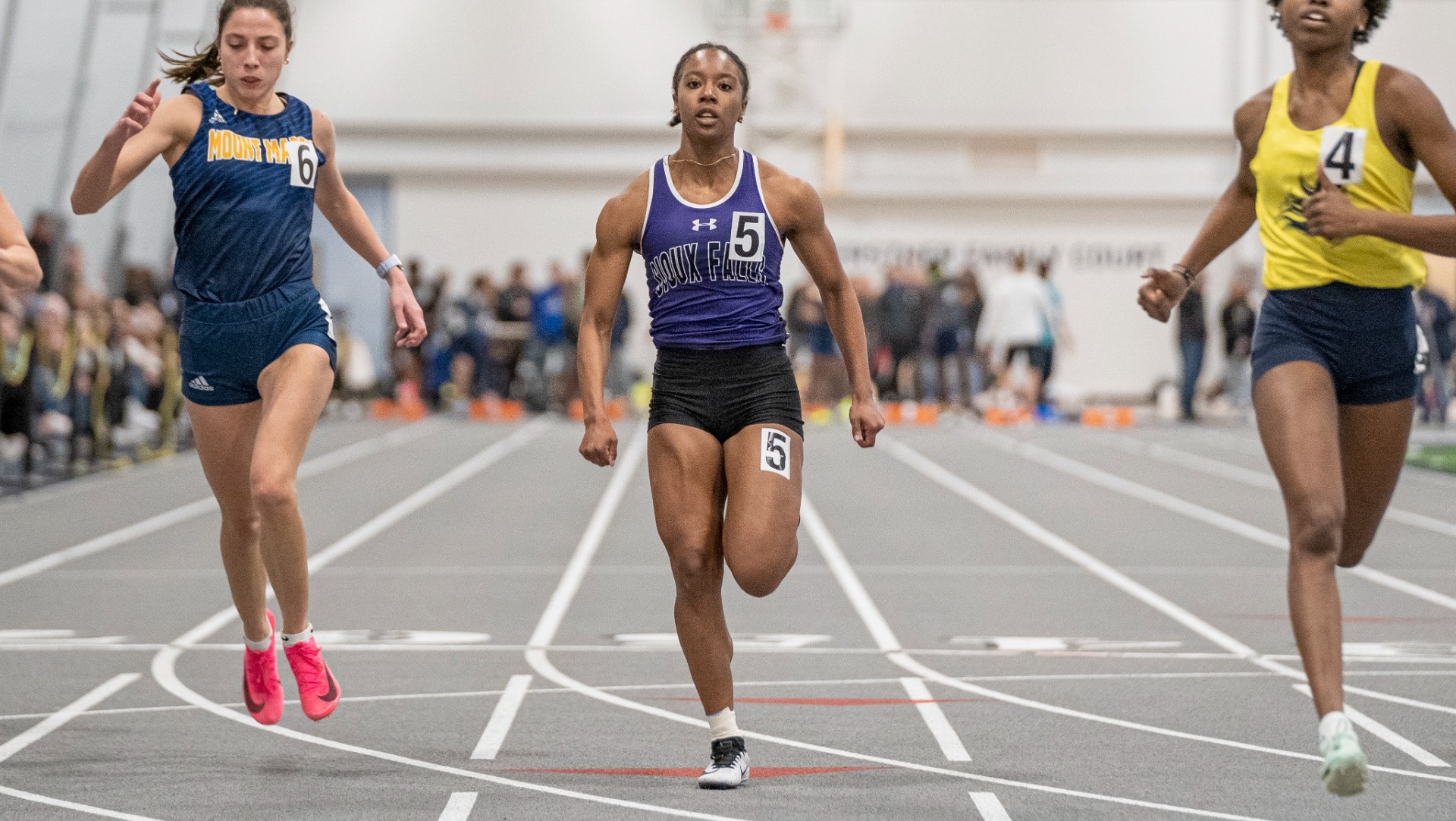 Tamia Horton wins 60m