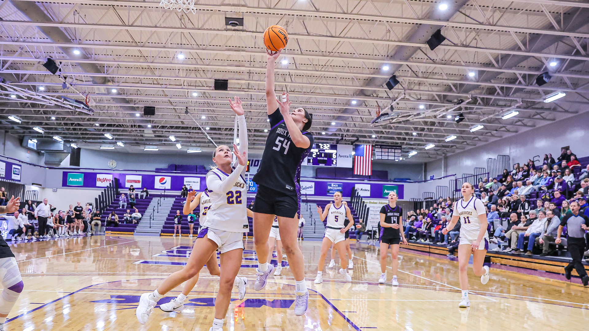 Krista Langager takes a layup