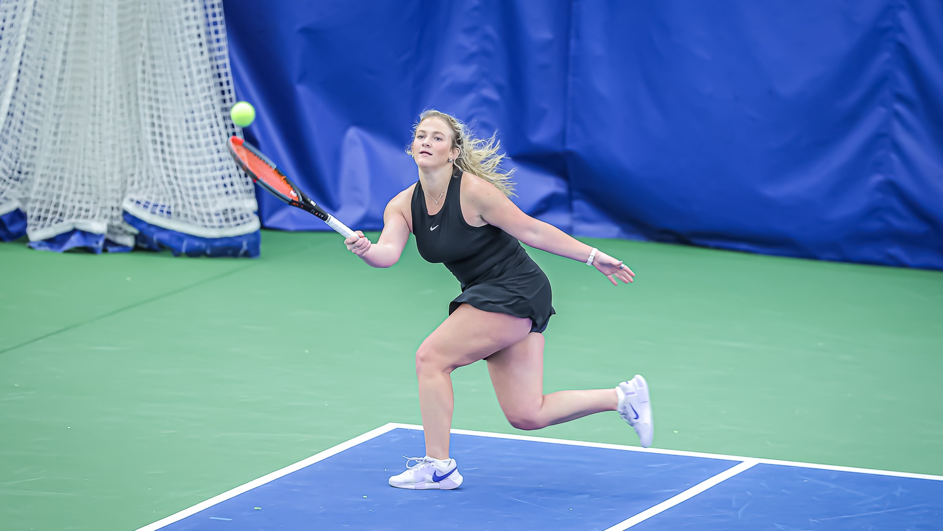 Sydney Osburn attacks ball