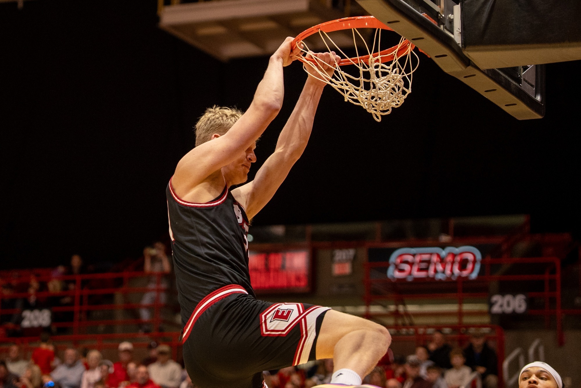 Sakenis Dunk at SEMO