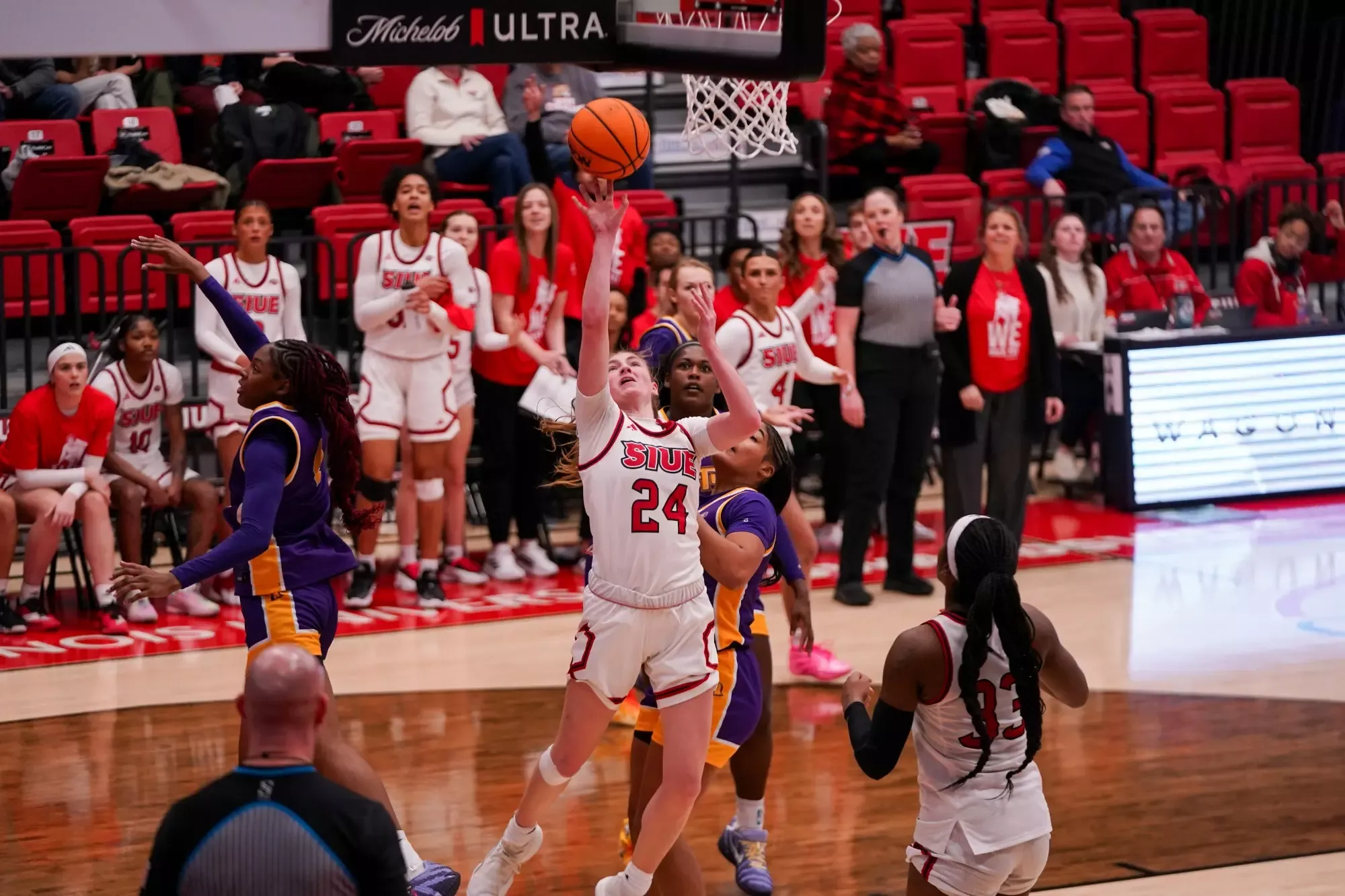 lauren Miller layup agasint ttu
