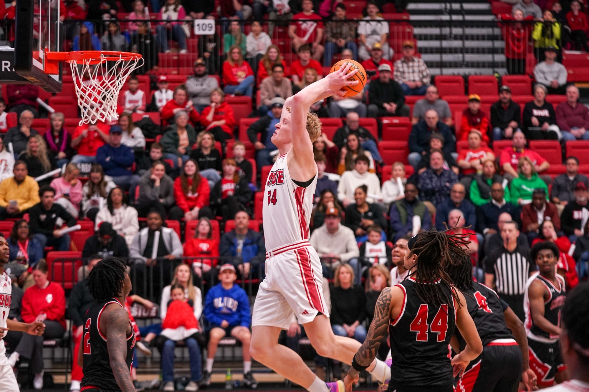 Sakenis Big dunk vs SEMO