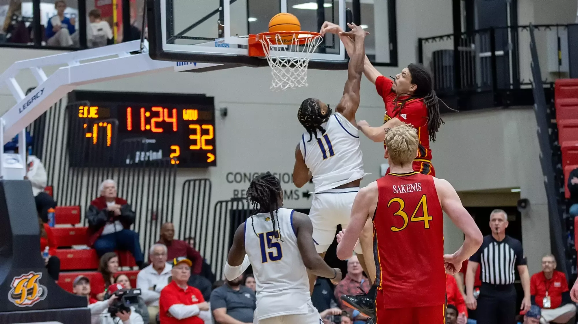 MBB Men’s Basketball vs Western Illinois  02-26-26: SIUE Cougars Men’s Basketball host the Western Illinois Leathernecks for a basketball game at the First Community Arena in the Vadalabene Center on the campus of Southern Illinois University Edwardsville, Thursday, February 26, 2026. (Photo: Scott Kane / SIUE Athletics)