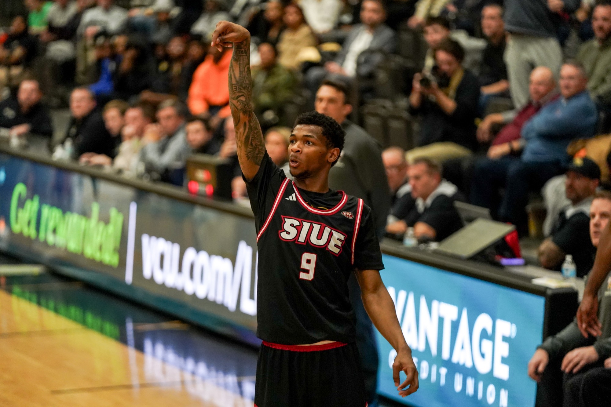 King Three pointer at Lindenwood