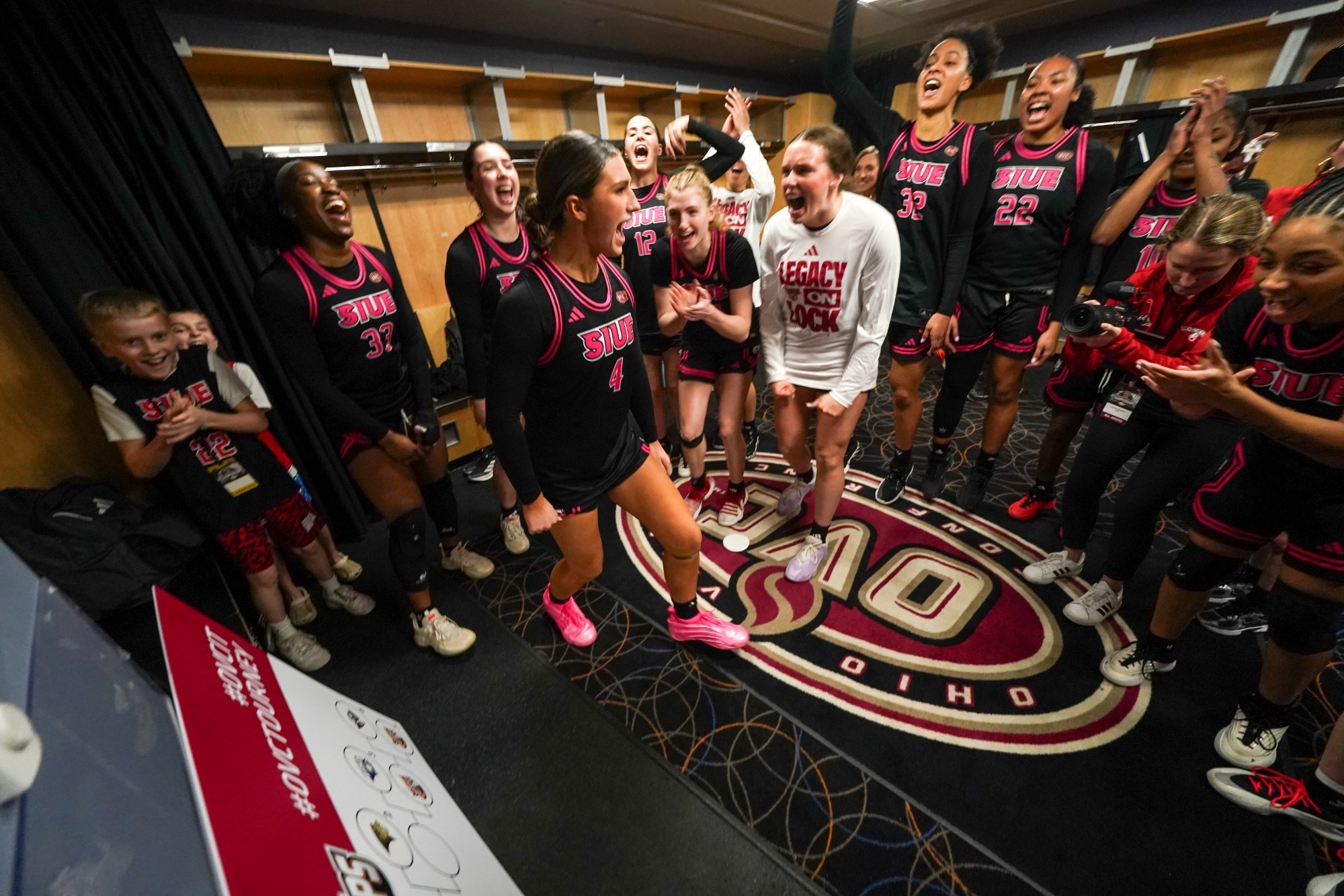 WBB Celebrating after first win of the OVC tournament 2026