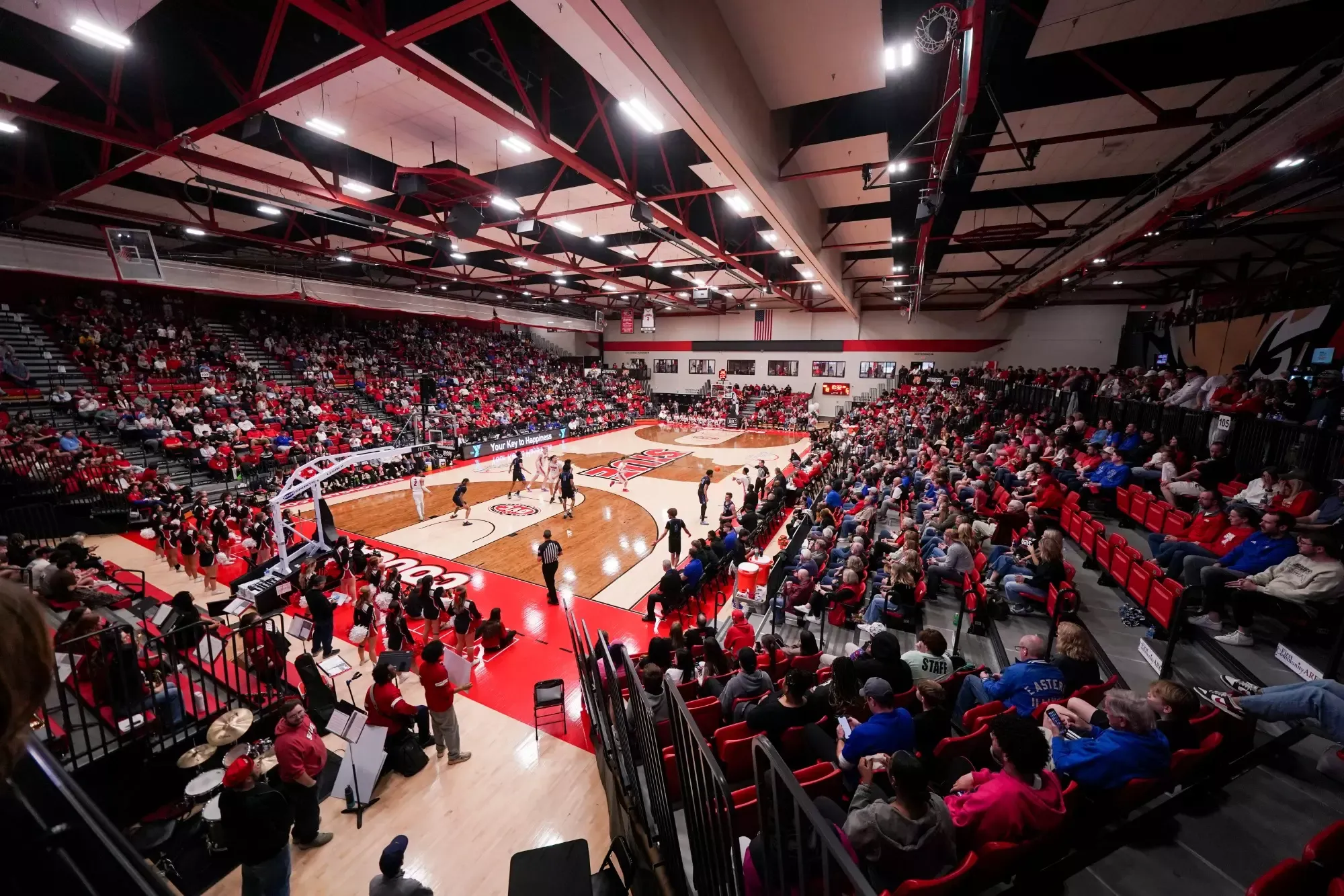 Full crowd at First Community Arena