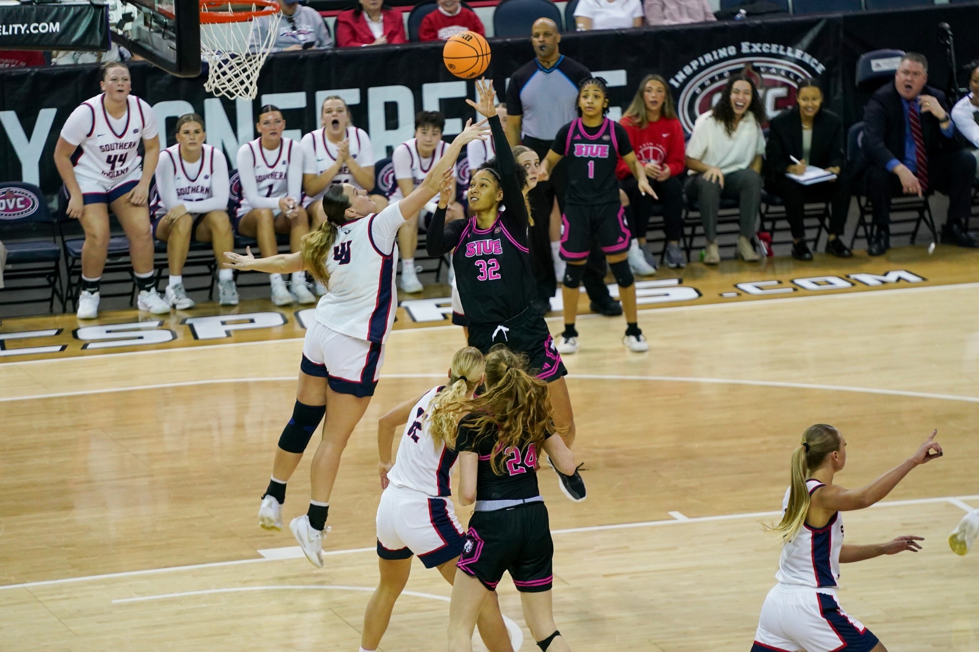 Syanne Mohamed Tip getting a jump ball at the second round of the OVC tournament