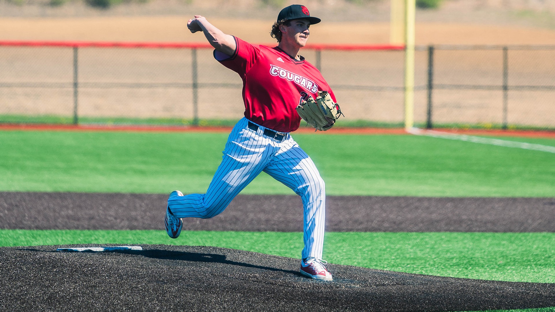 Spencer Stearns pitches against Tennessee Tech