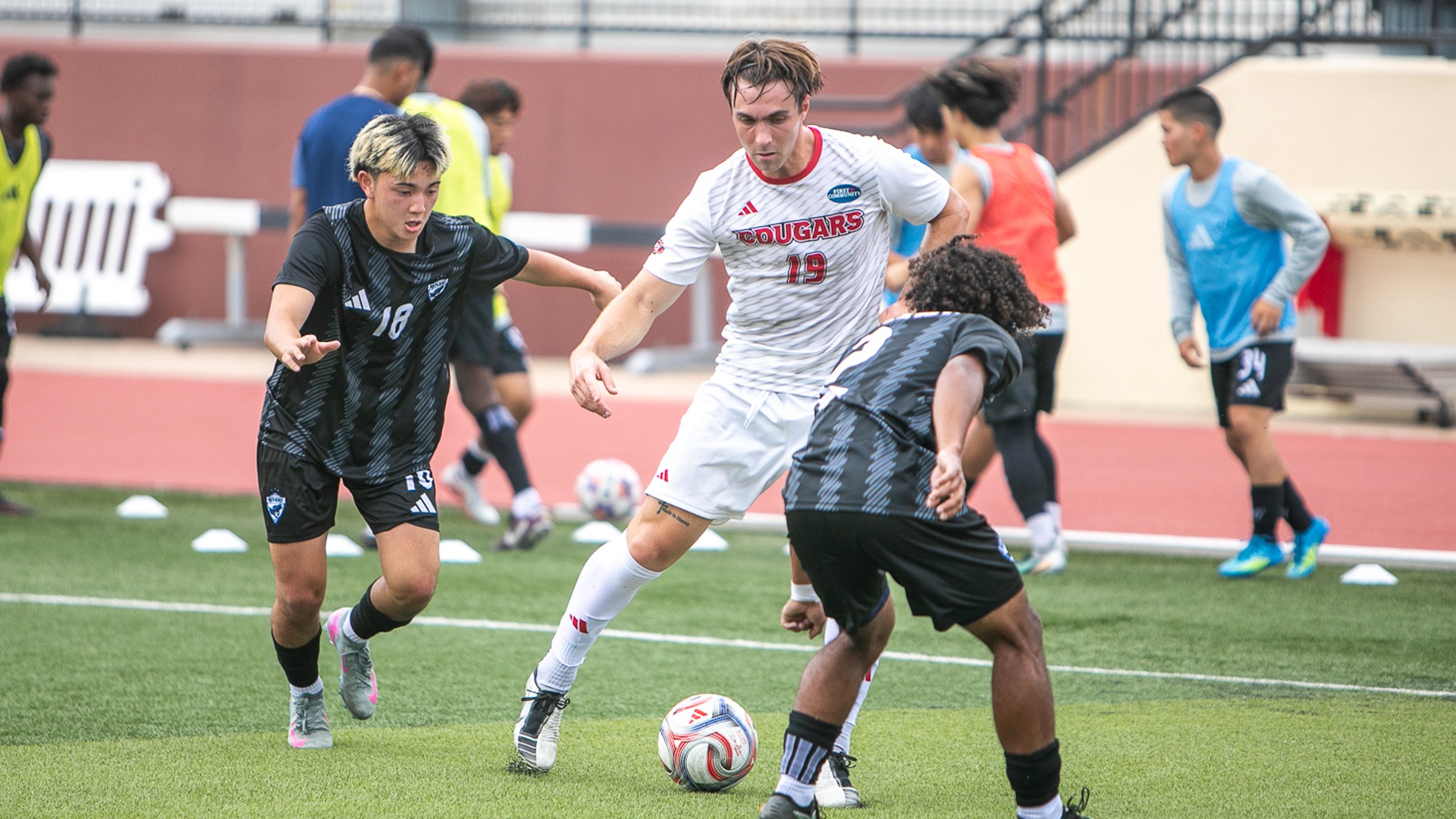 Colin Bastianoni exhibition action against Iowa Western