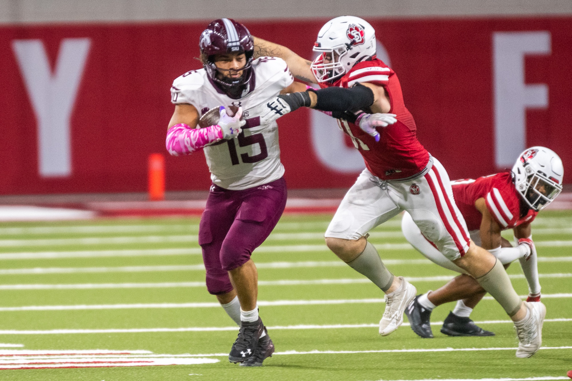 Football's winning streak snapped at South Dakota Southern Illinois