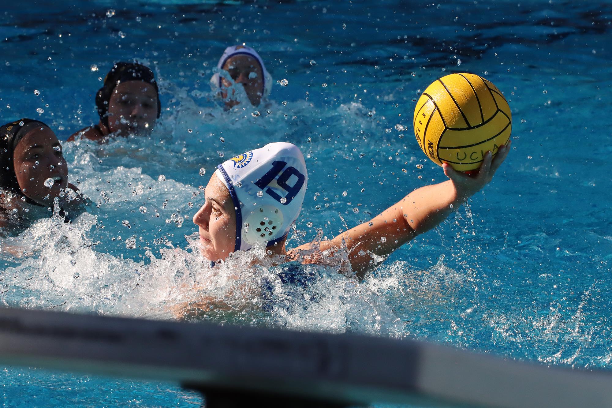Olga Descalzi Women's Water Polo SJSU Athletics
