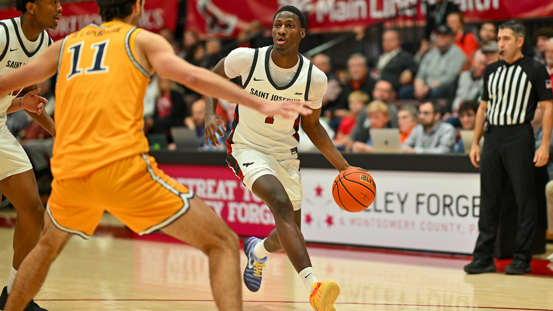 Xzayvier Brown Earns Third Atlantic 10 Rookie of the Week Honor