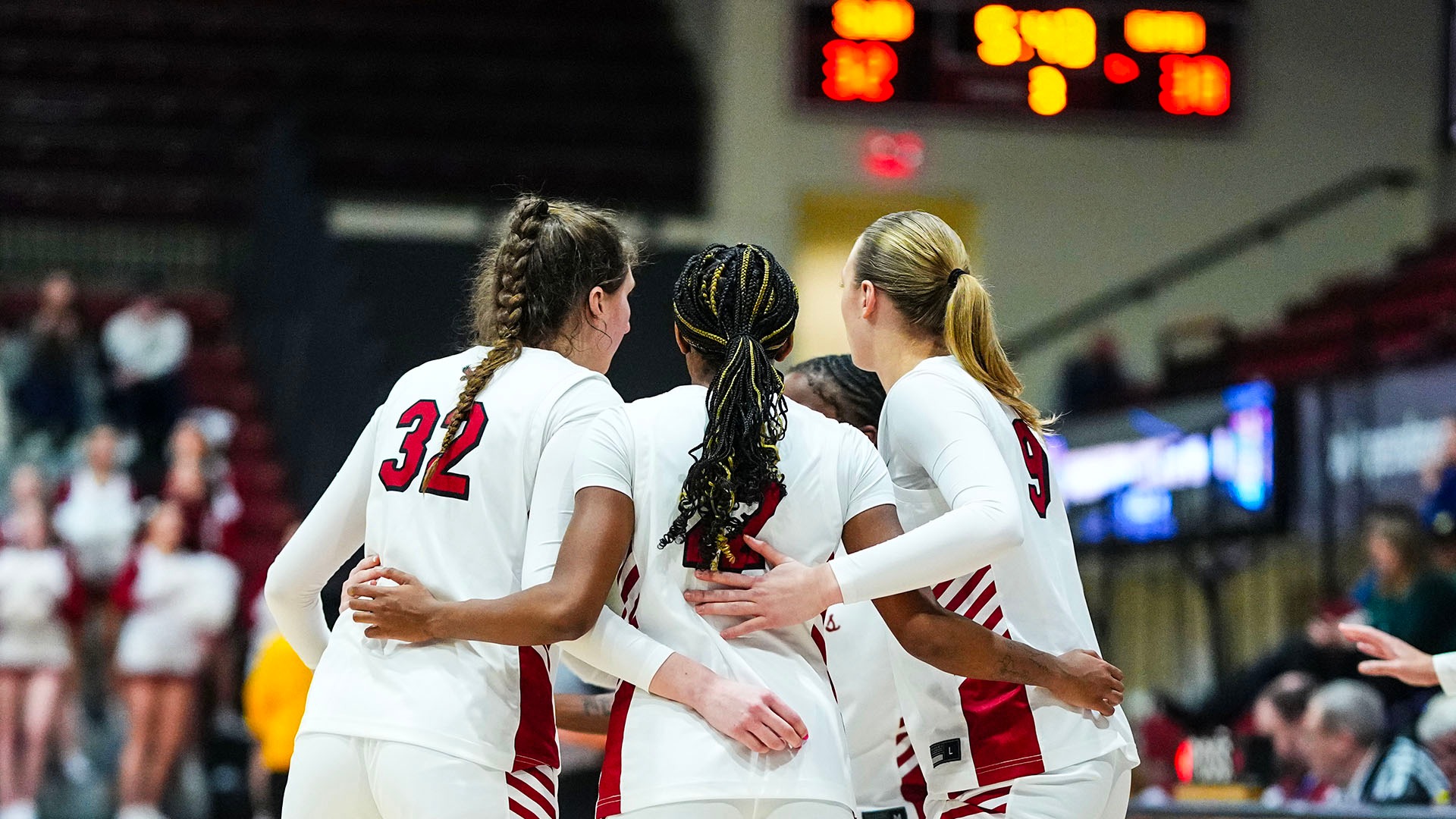 WBB Team Huddle