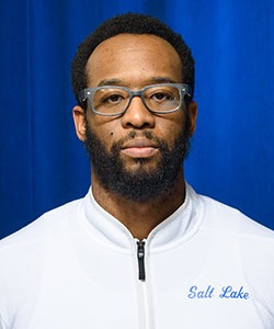 Coach Dwight Smith