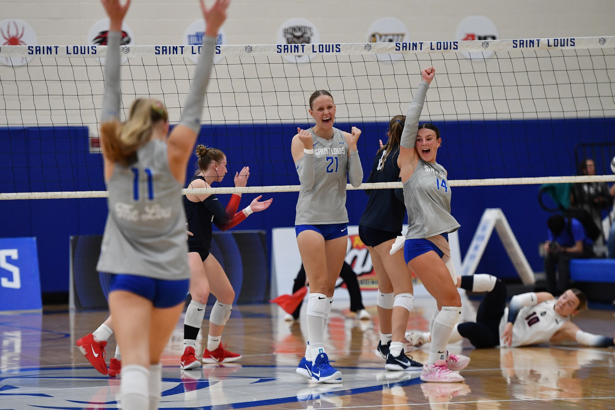 Volleyball v Duquesne