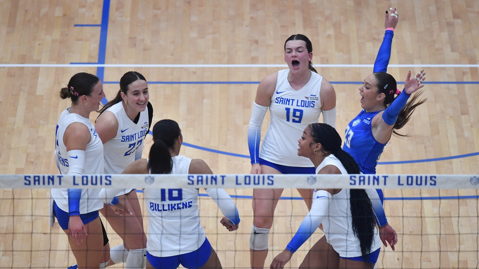 VB celebration vs. George Mason