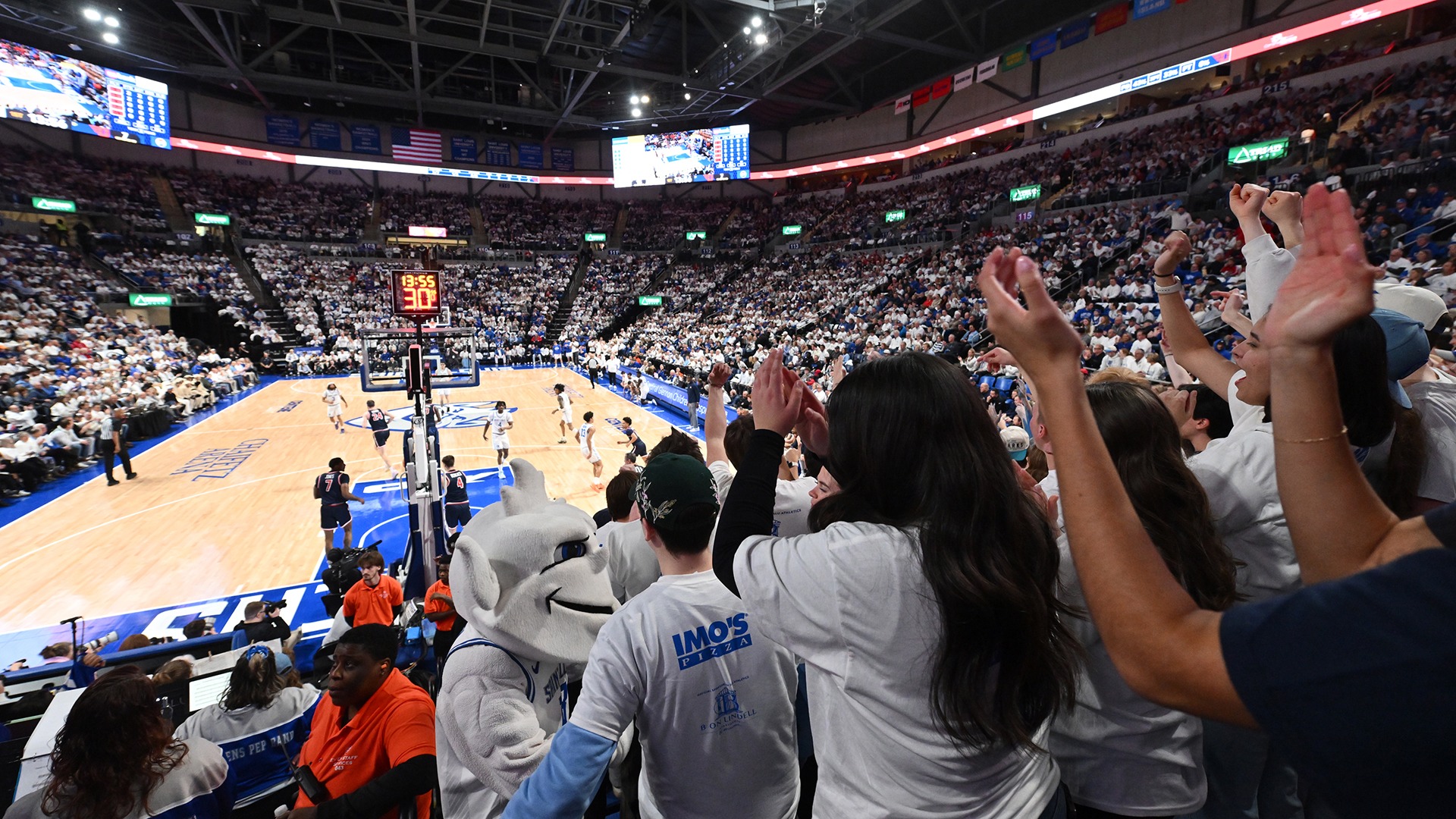 Chaifetz crowd
