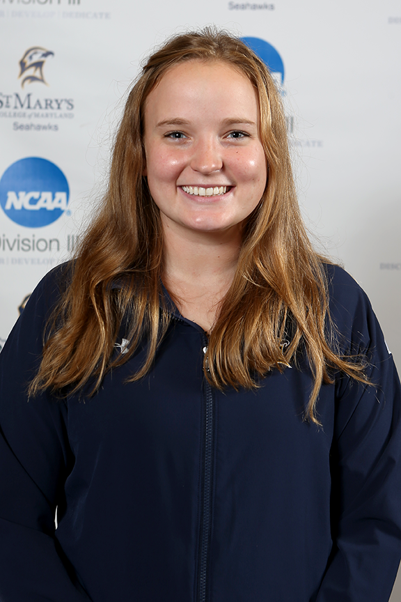 Carolyn Sutton Headshot (2021-22)