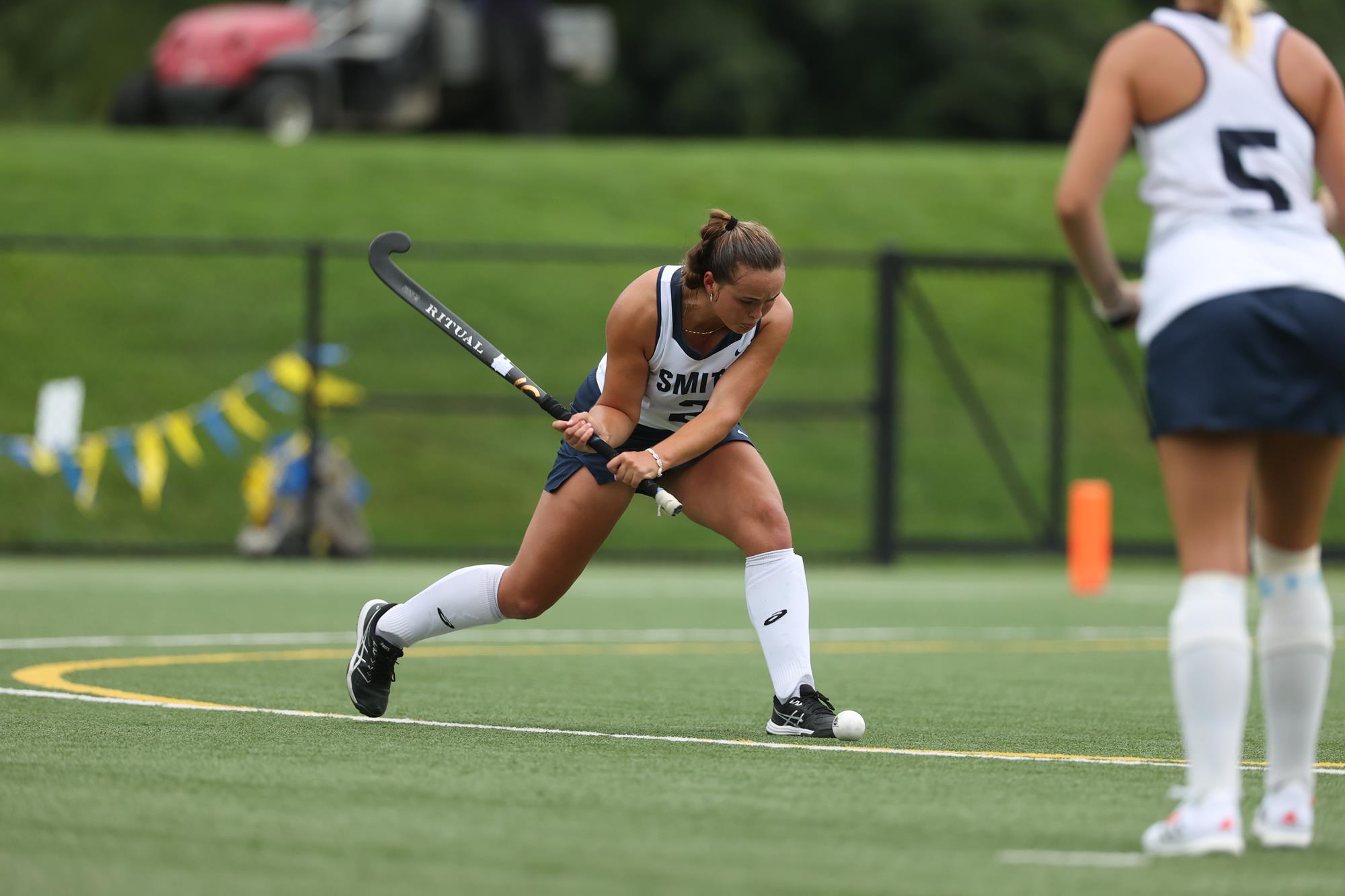 Smith Field Hockey Hammers Clark Defense in 21 Win Smith College