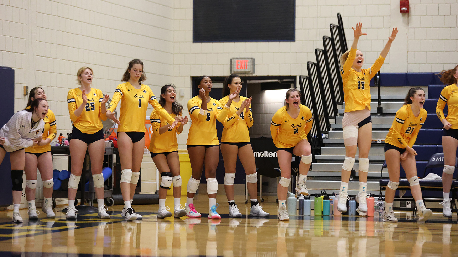 Smith Volleyball Defeats Wheaton and SUNY New Paltz Smith College