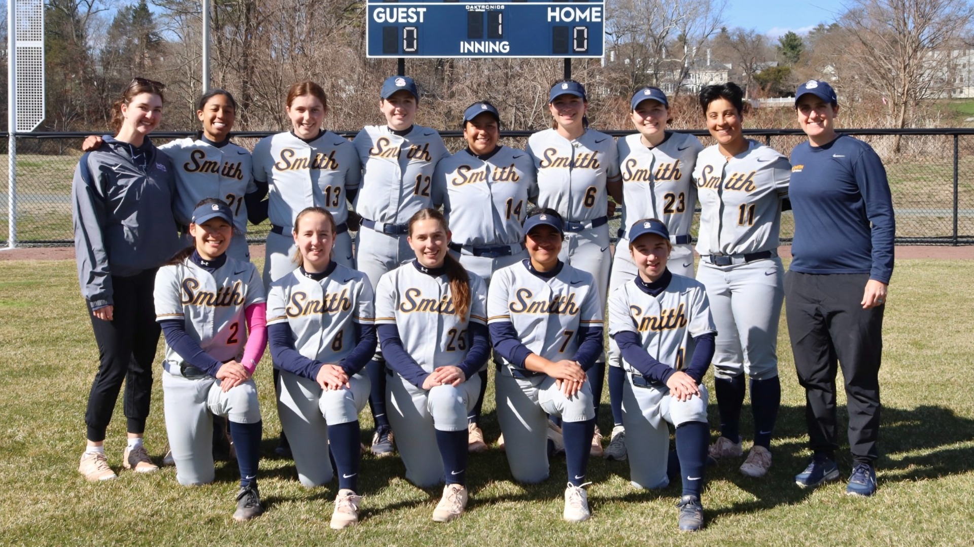 2025 Softball Team Photo