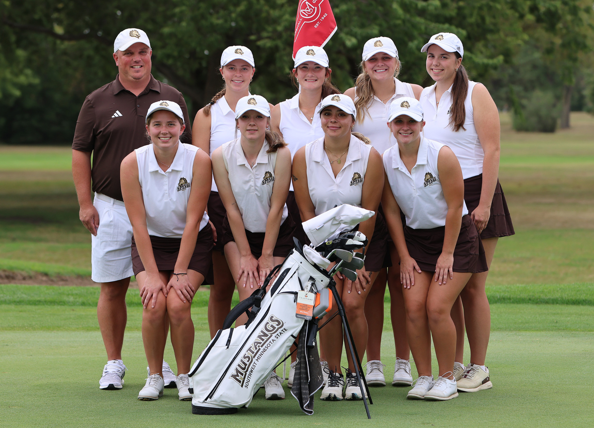 2026-27 Women's Golf Team Picture