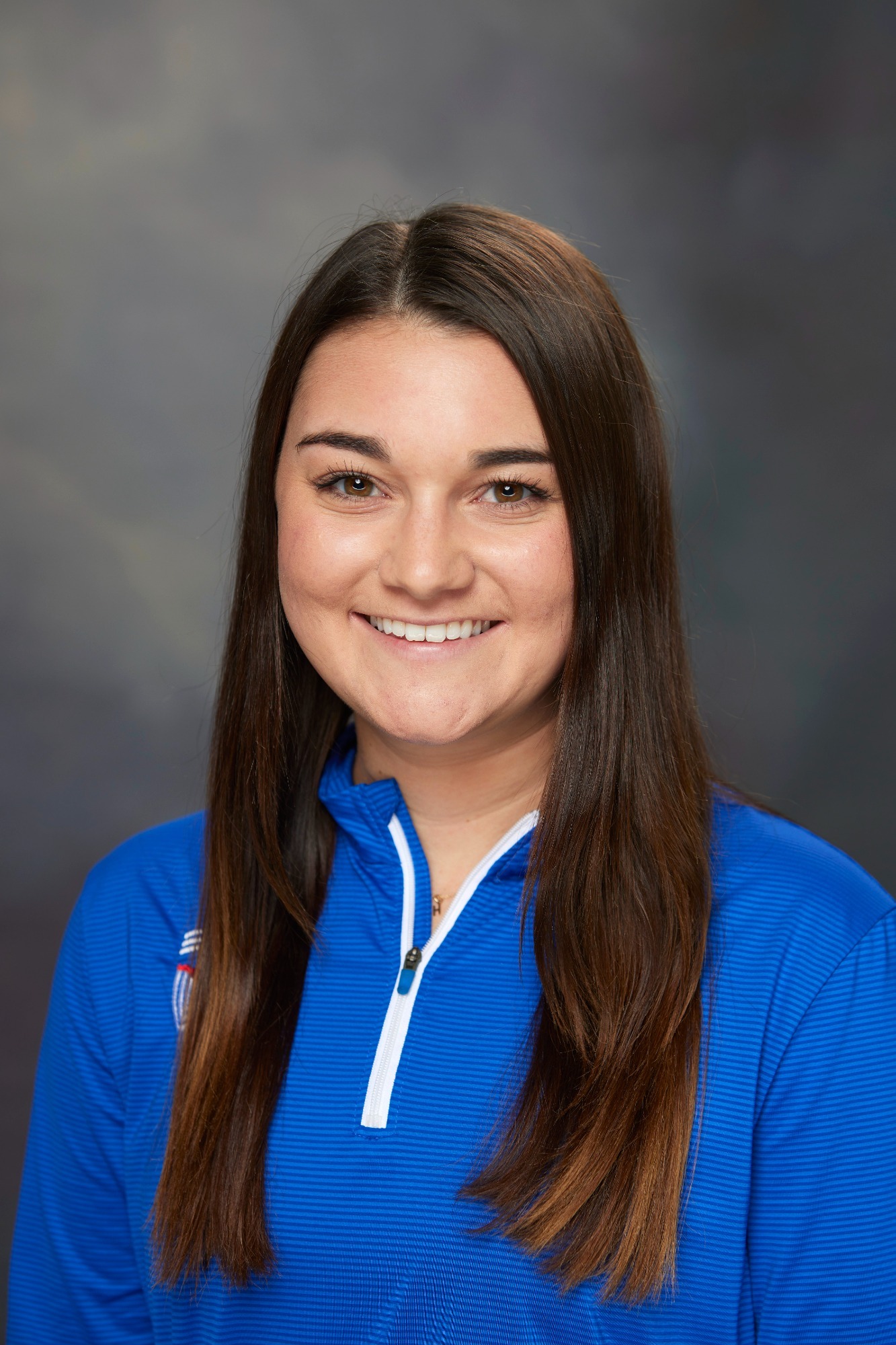 Hannah Lewton Headshot