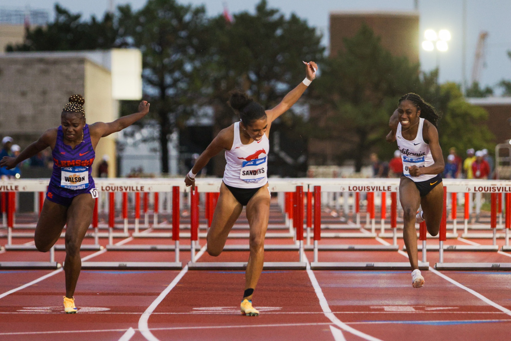 Nea Wins 100mH