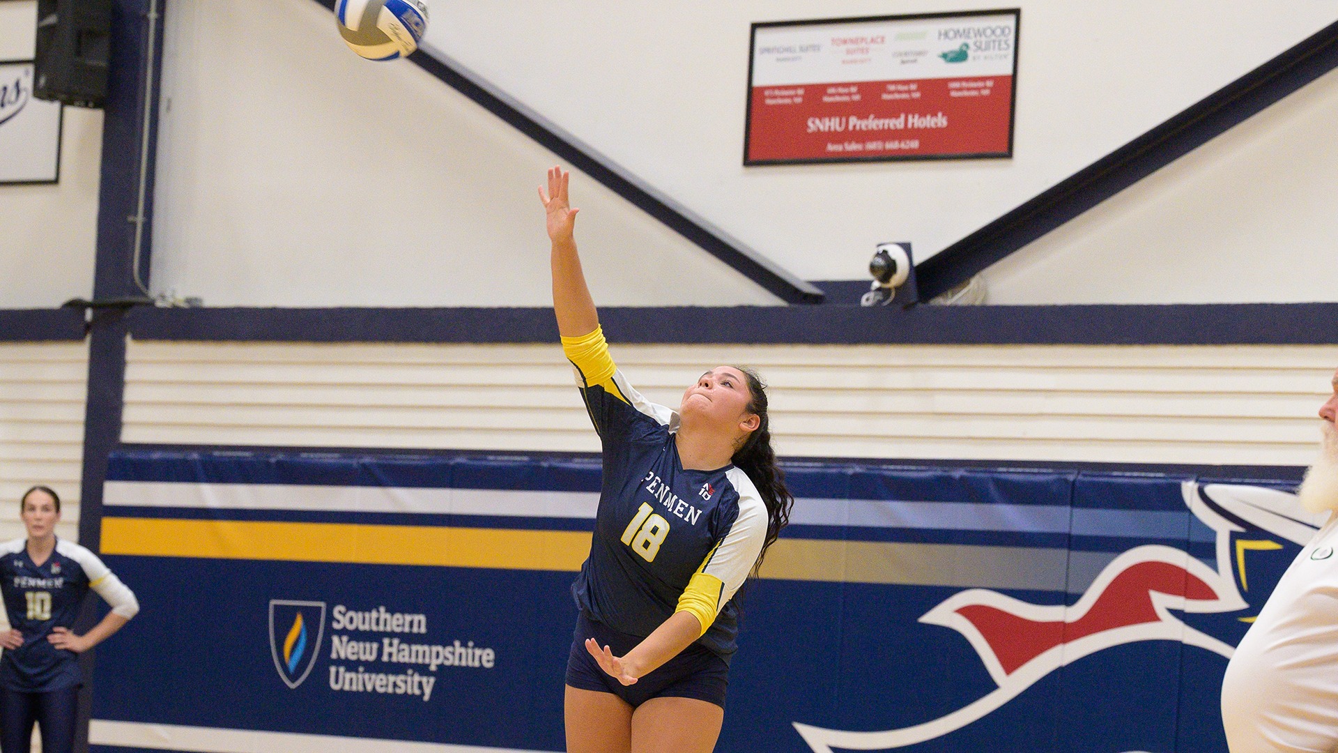 Sophie Chevalier serving