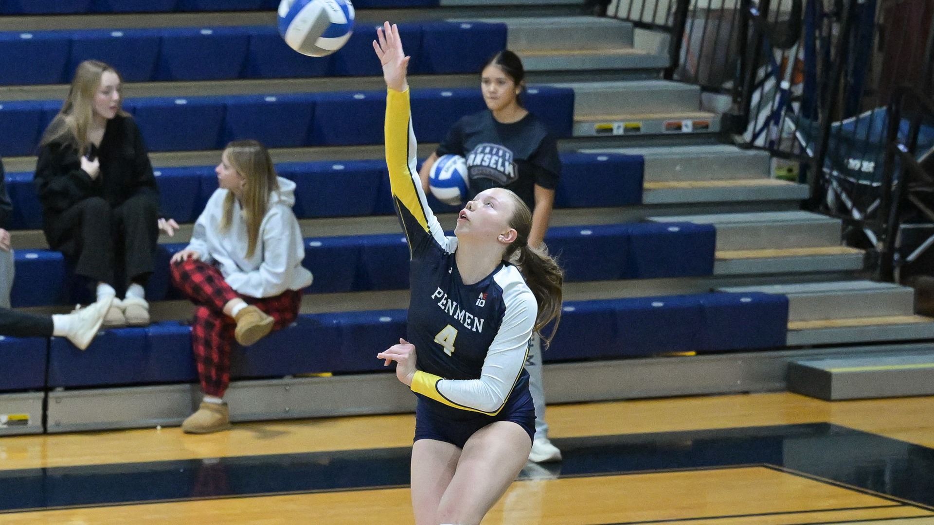 Jordyn Carroll serving