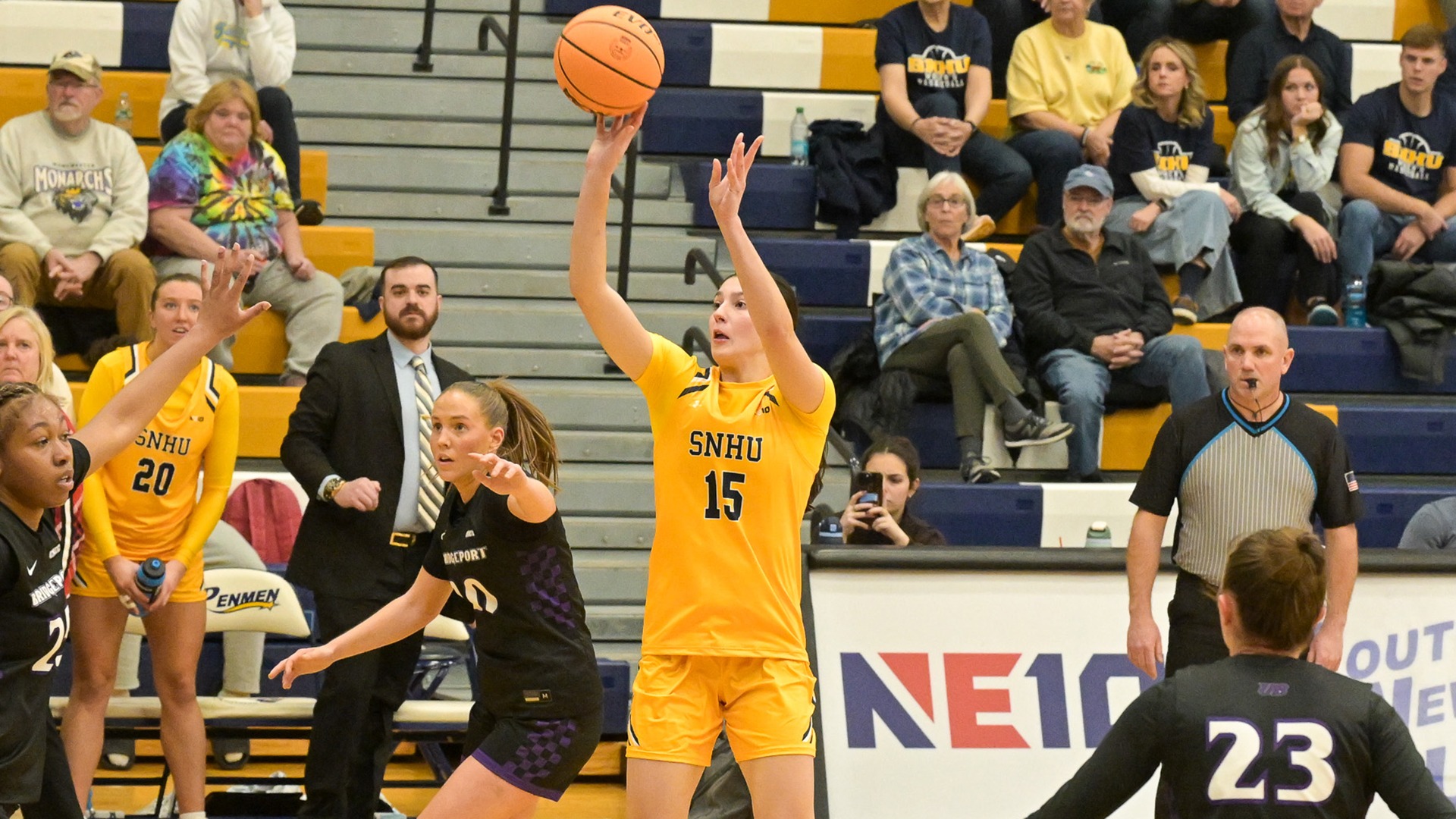 Meghan Gordon shooting a 3-pointer
