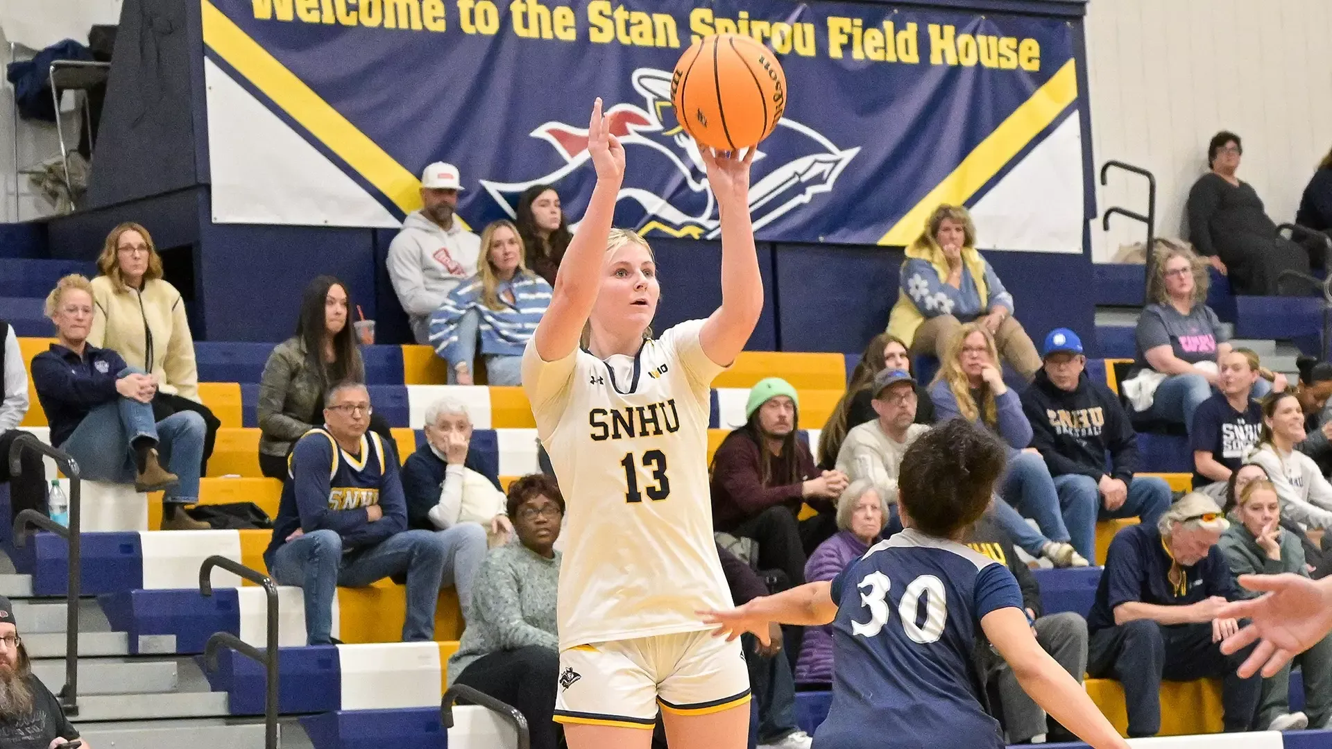 Kameron St. Pierre shooting a 3-pointer