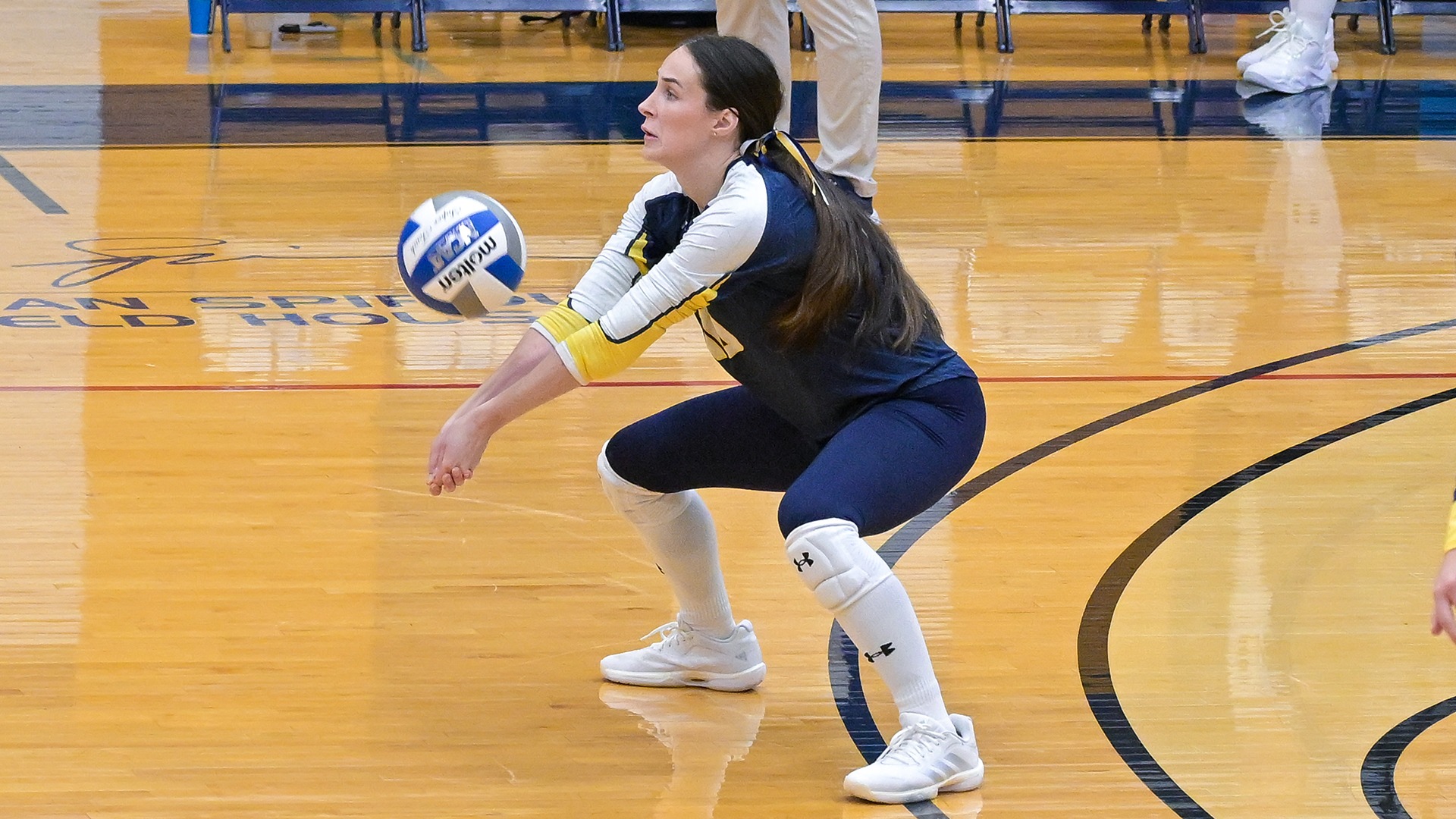 Meri Ibrahimi digging a ball