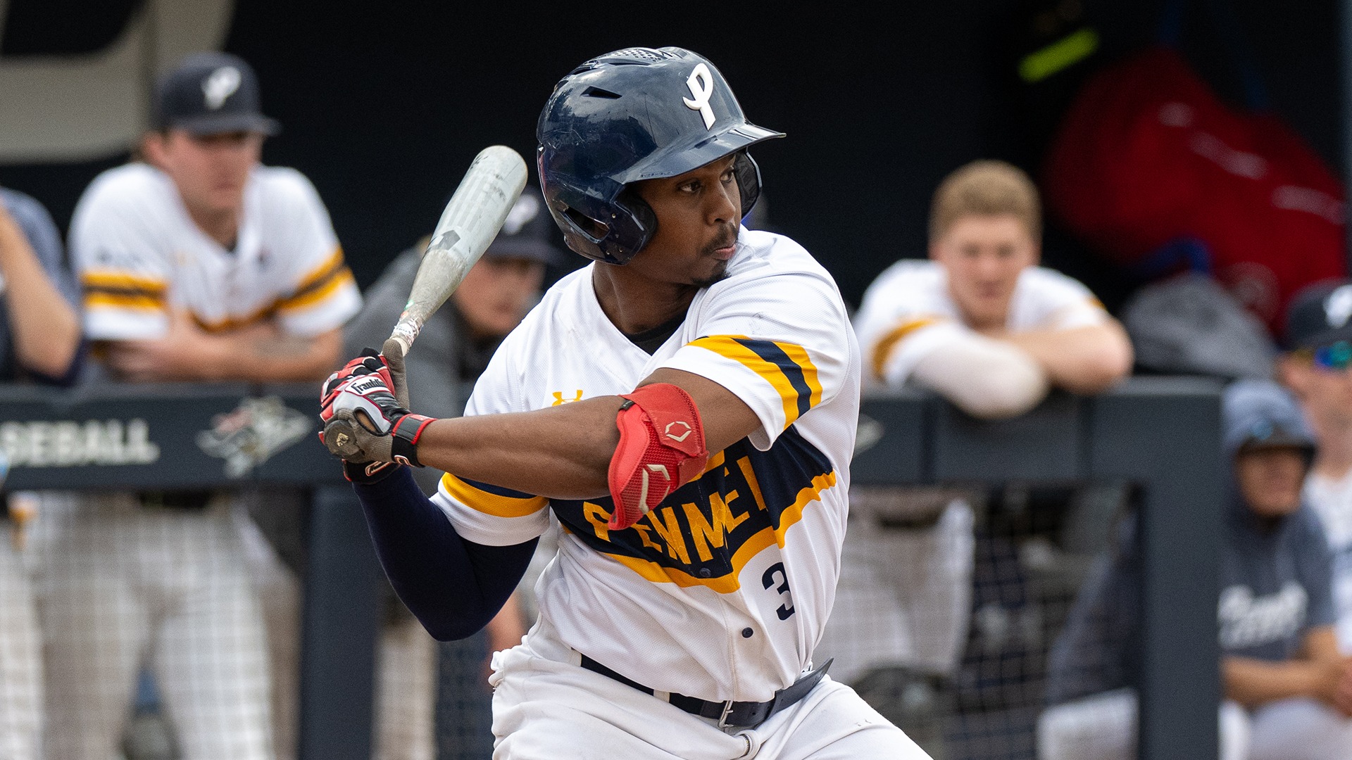 Joel Valera starting his swing at the plate