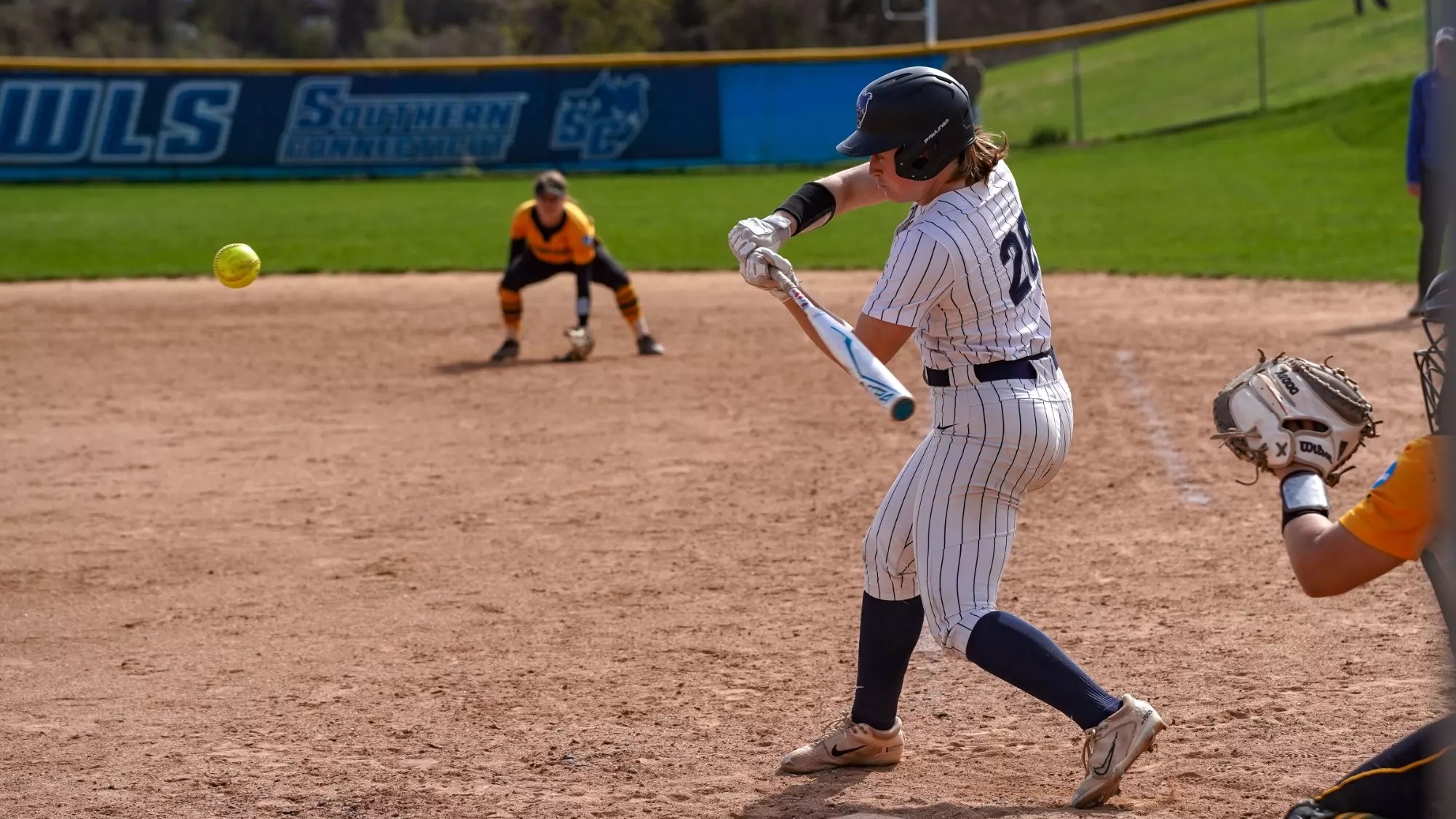 Sophia Angiolini Hitting