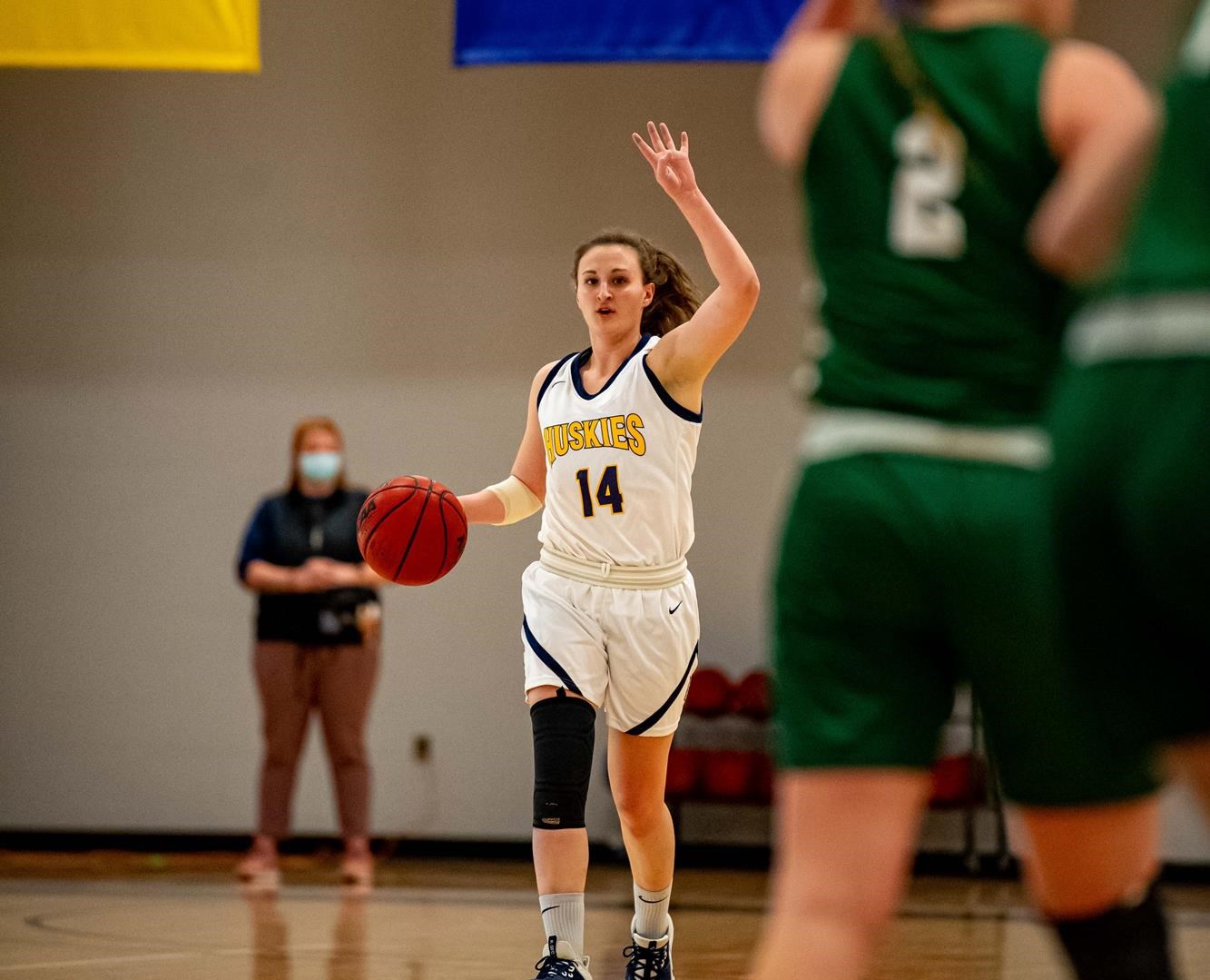 Jackie Luckhardt 202122 Women's Basketball University of