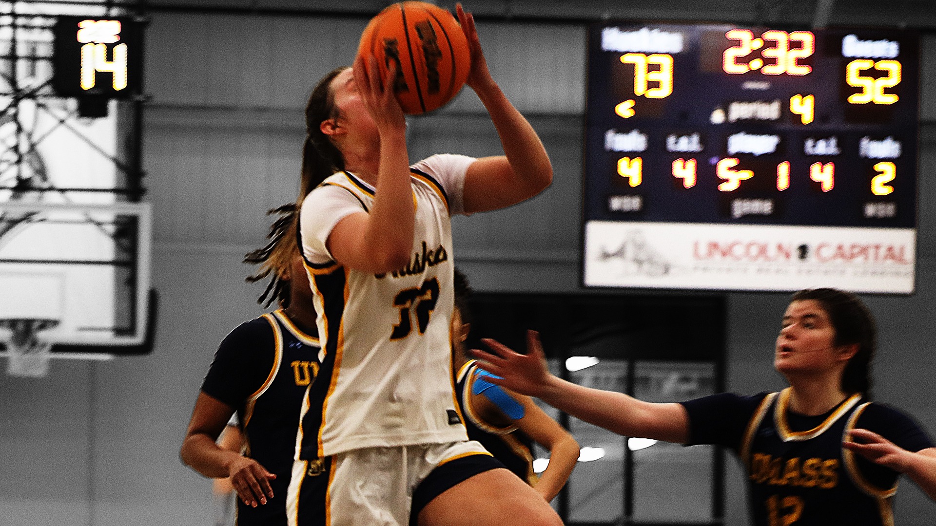 Christopher Lay Up vs UMD