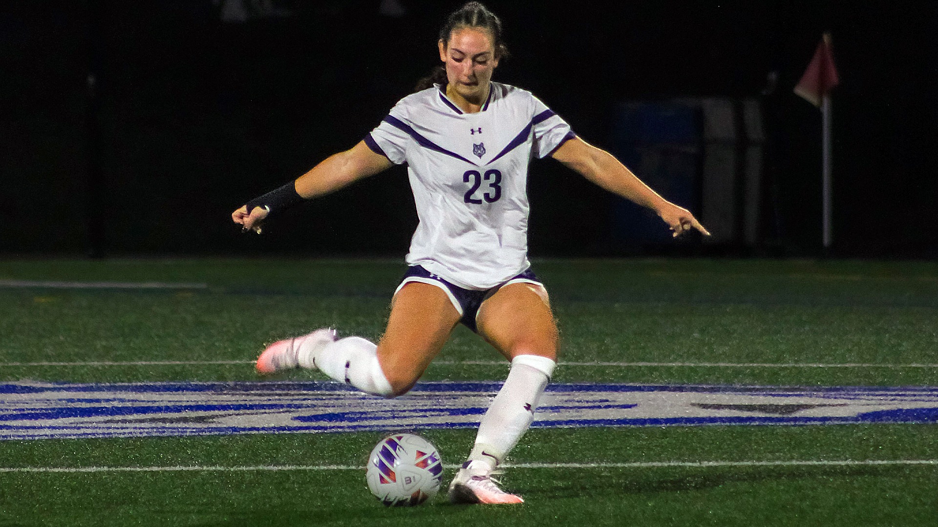 Sierra Jepson taking direct kick