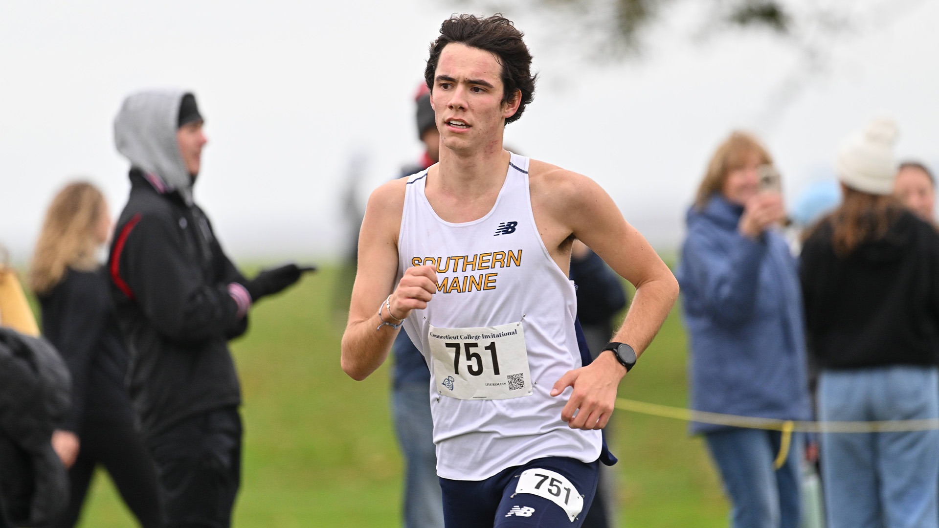 Evan Schneider Running at Connecticut College Invitational