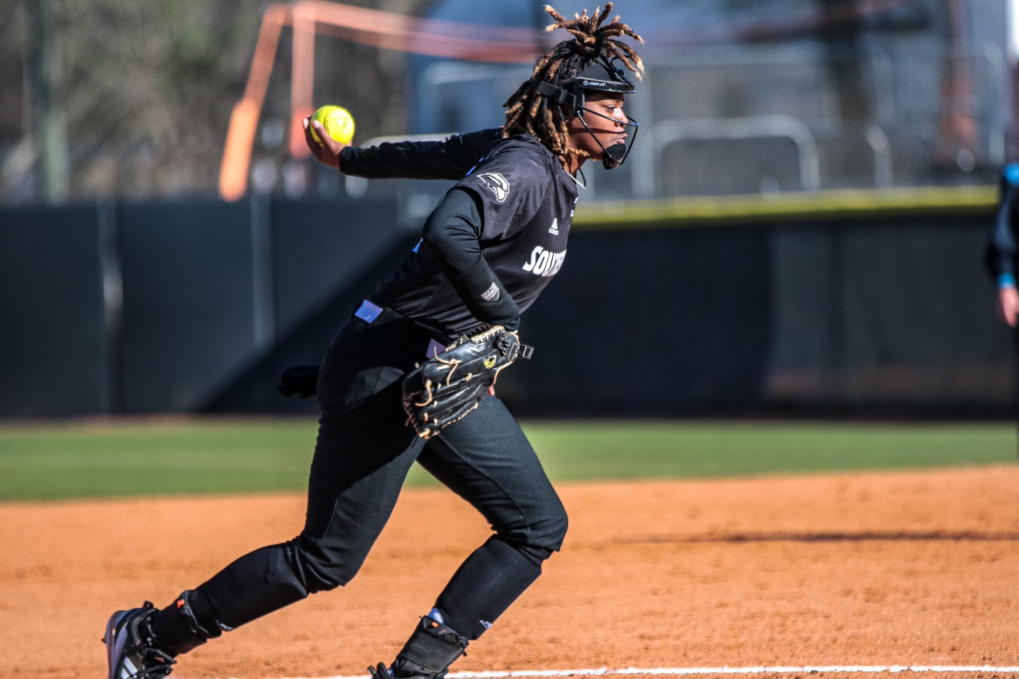 softball-hosts-hub-city-challenge-southern-miss