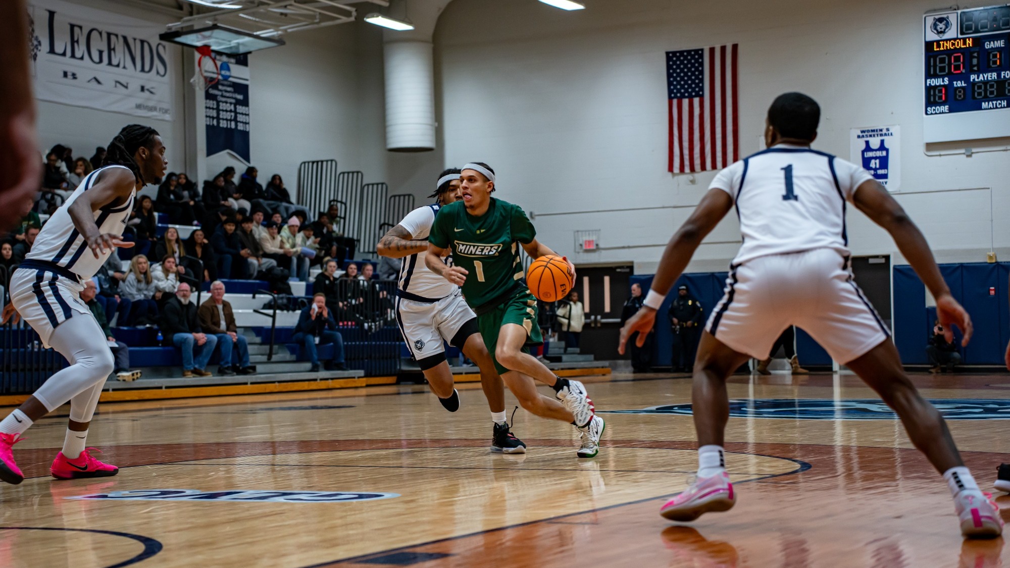 Blaise Beauchamp Driving to the basket