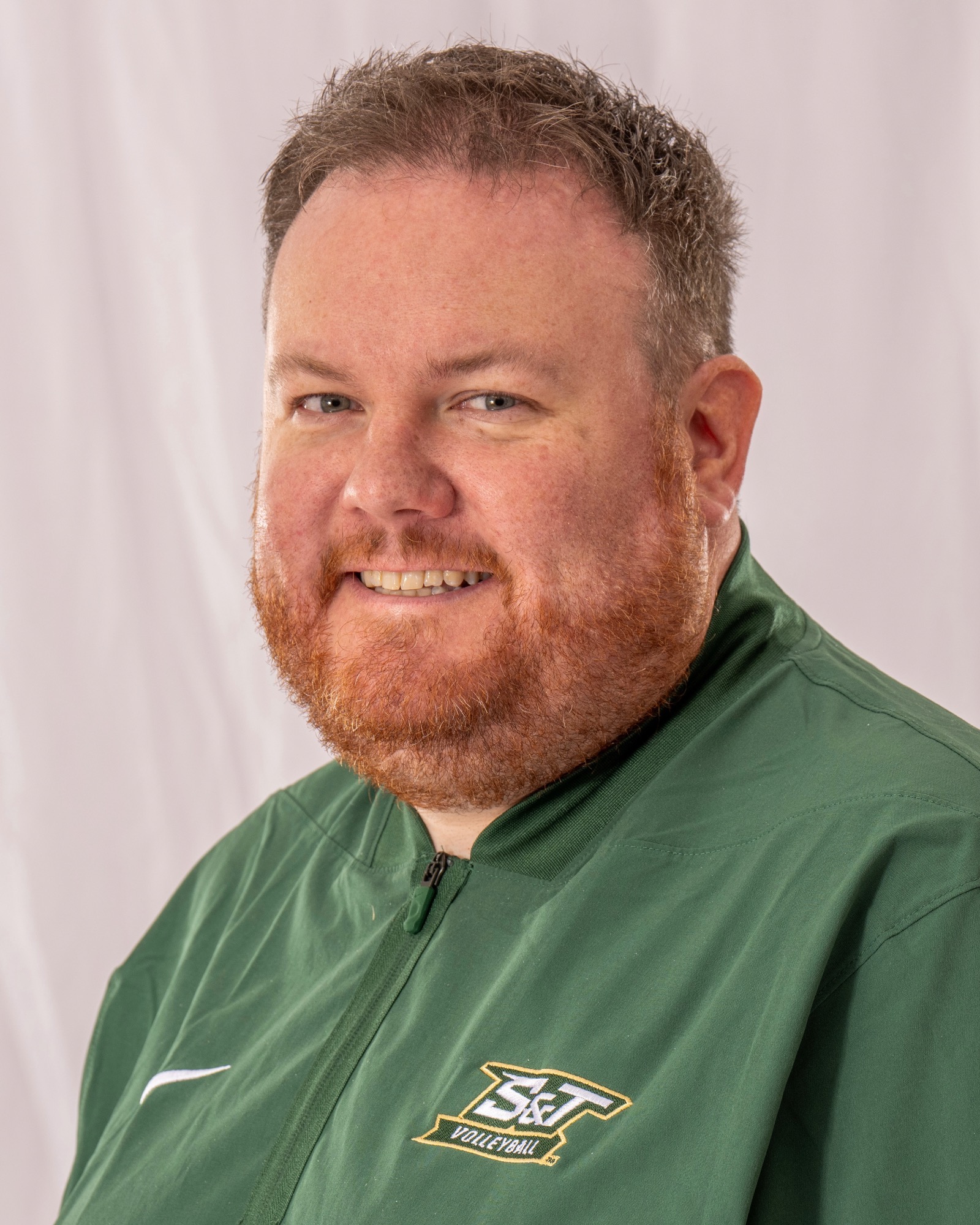 Ryan Thompson Headshot