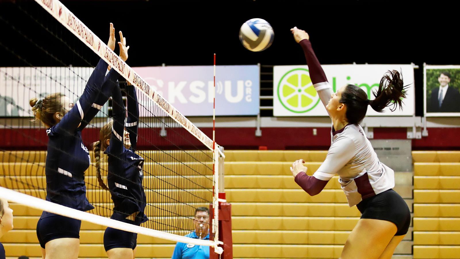 Gabi Stegemoller Volleyball SPU Athletics