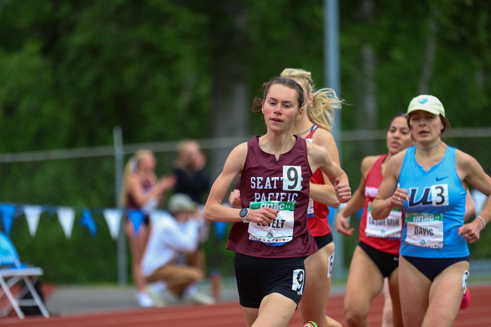 25TRACK_Esvelt_Annika