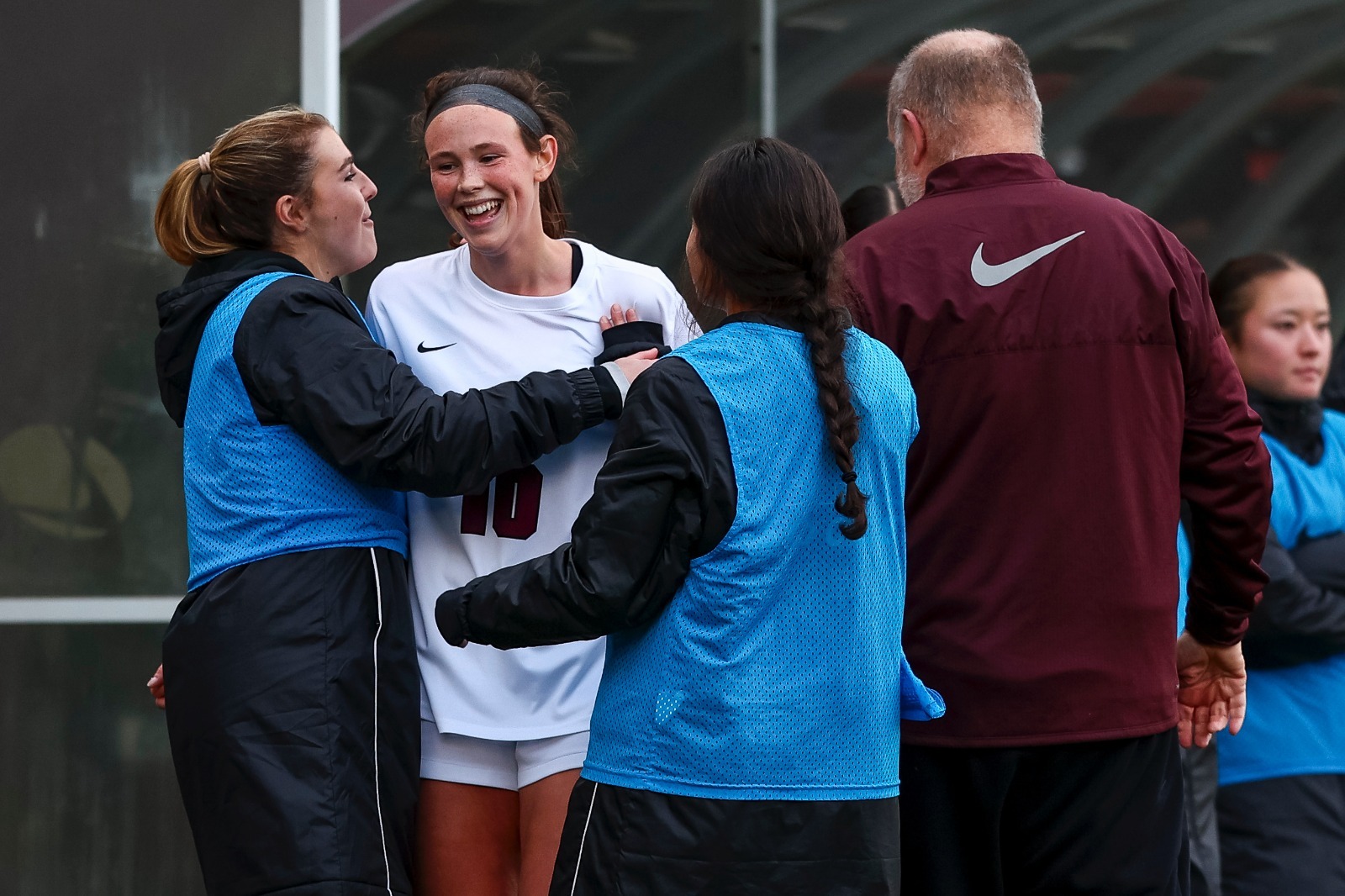 26WSOC_Cooke_Maddie_Team
