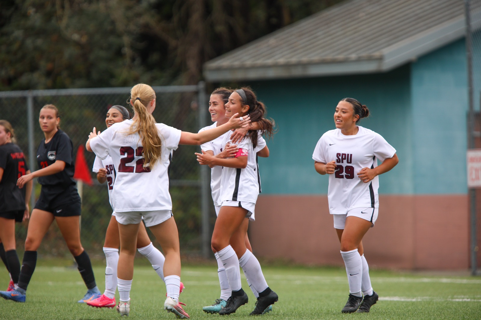 26WSOC_Valdovinos_Buckley