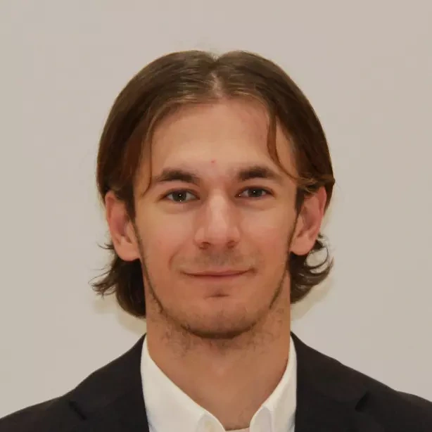 Headshot of Max Rosenthal 