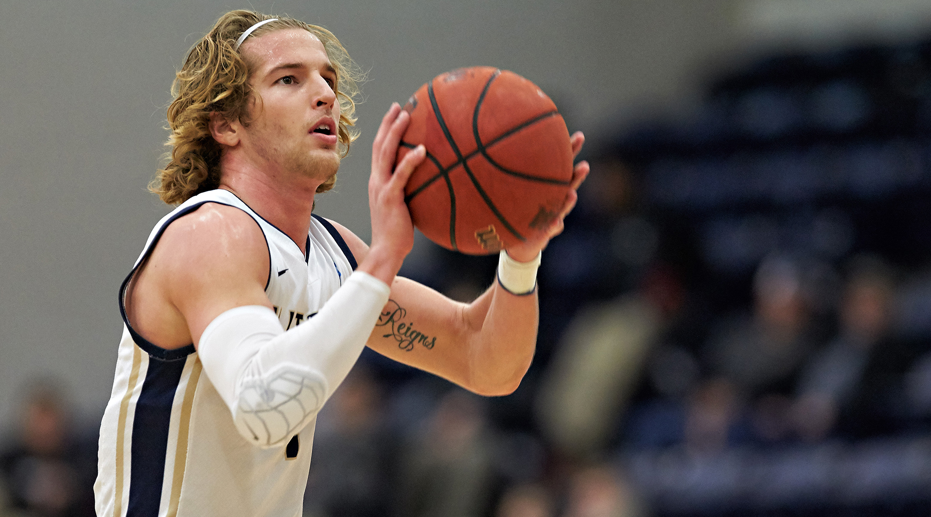 Landon Goesling Men's Basketball St. Edward's University Athletics