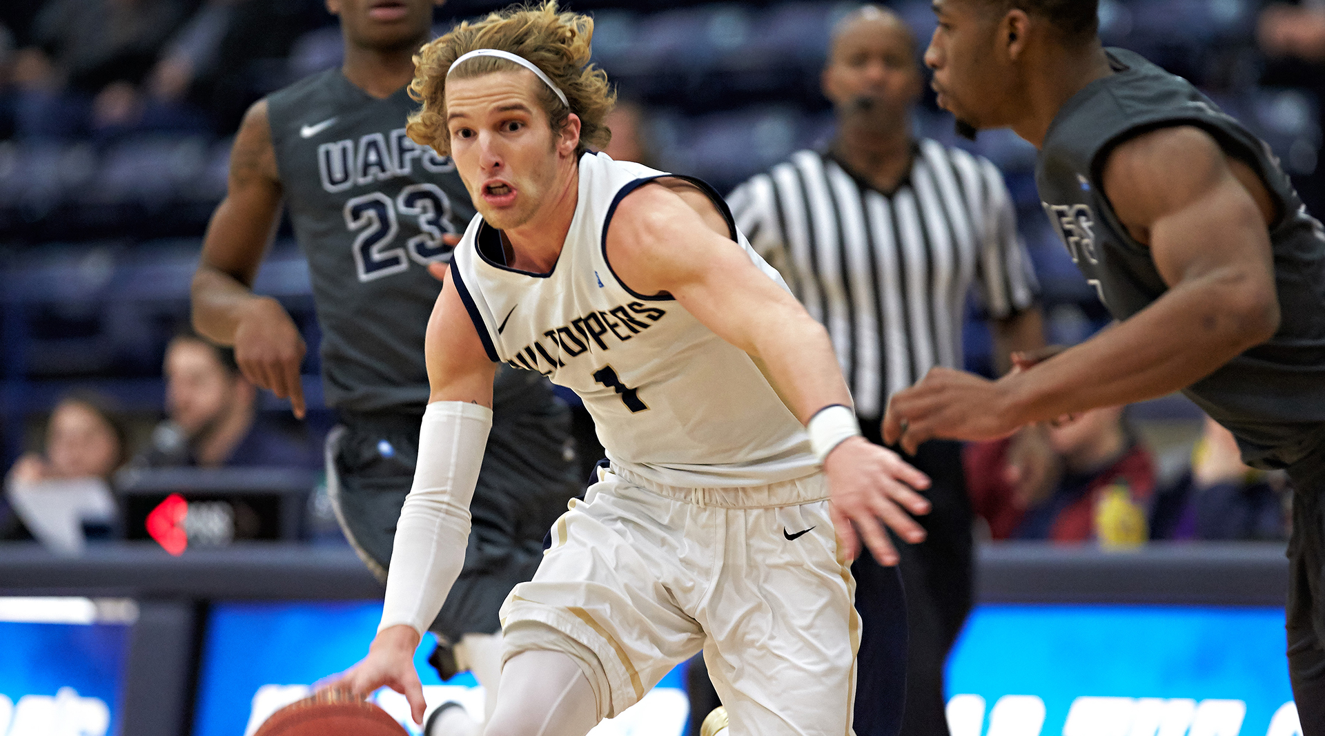 Landon Goesling Men's Basketball St. Edward's University Athletics