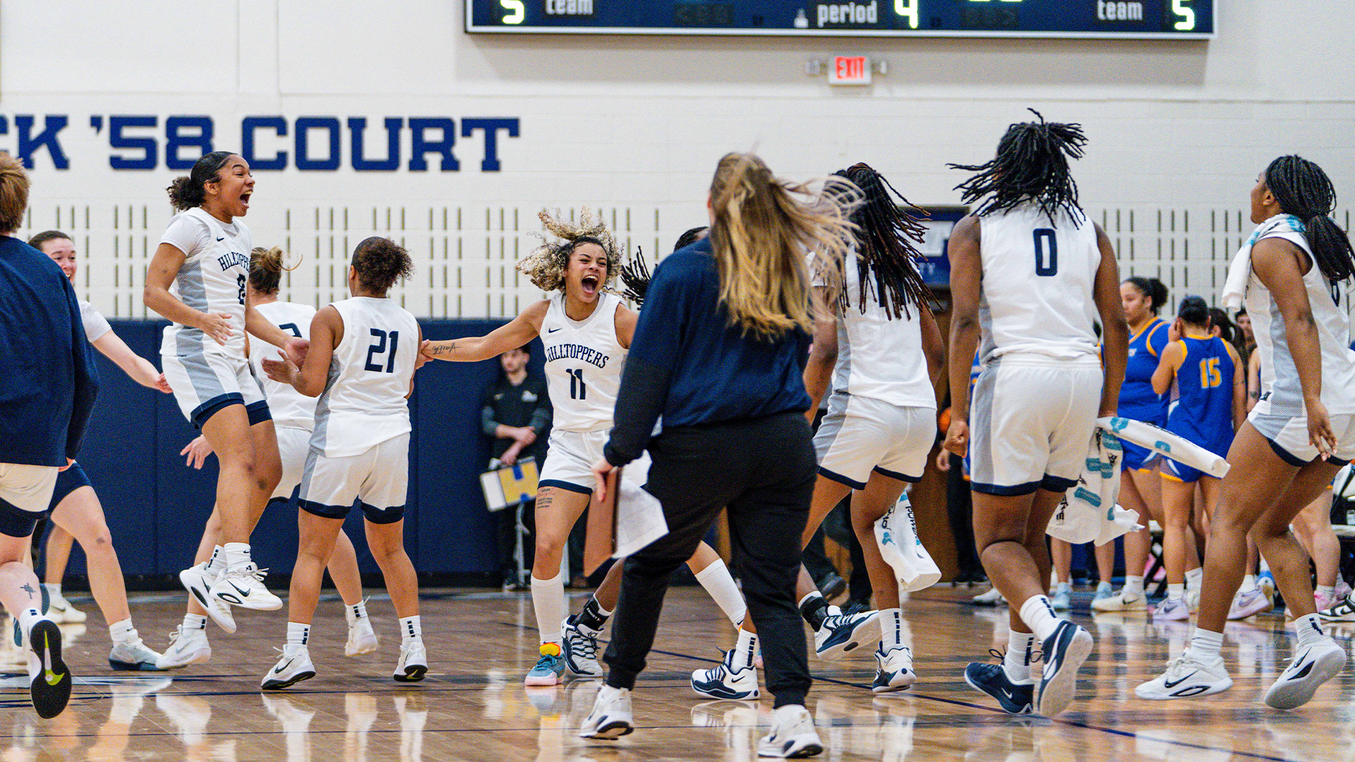 Women's Basketball Celebrates